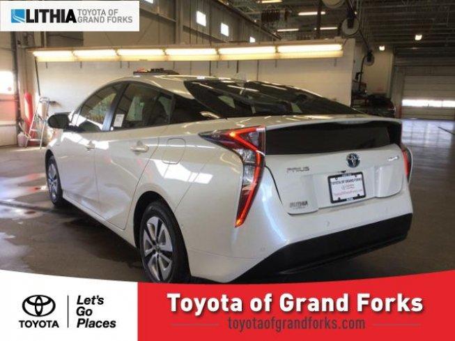 2018 toyota prius two for sale in grand forks, north dakota