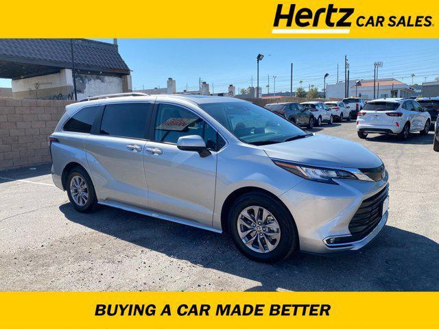2023 toyota sienna xle 8 passenger
