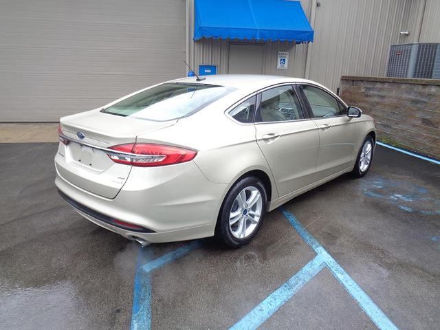 2018 ford fusion se