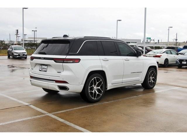 2022 jeep grand cherokee summit