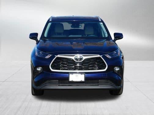 2023 toyota highlander in denver, colorado