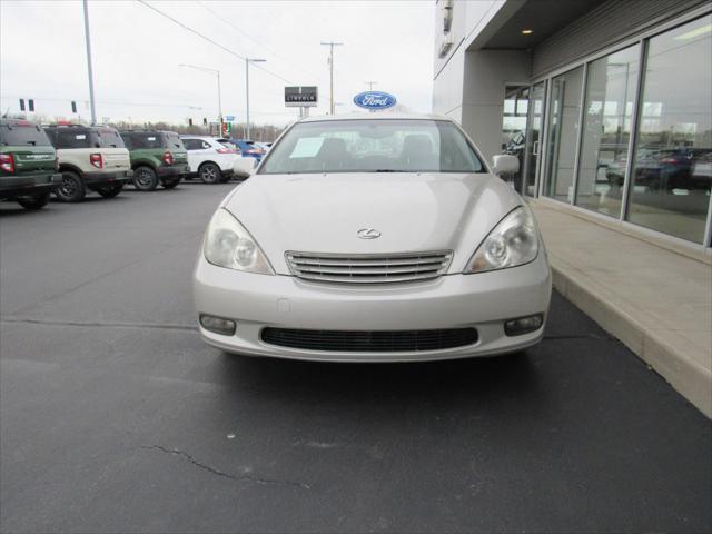 2002 lexus es 300 base
