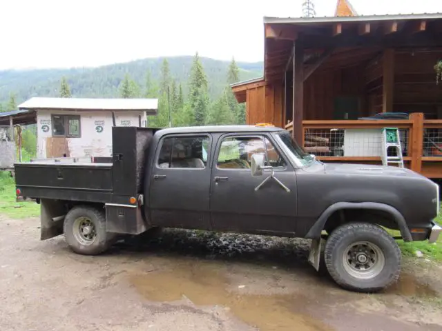 1977 dodge powerwagon crew cab flatbed