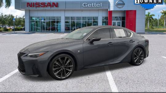 2022 Lexus IS