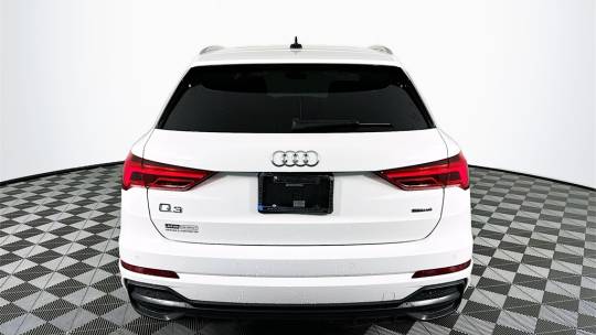 2022 Audi Q3