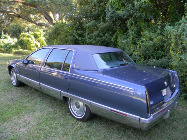 still smells factory new!! 29k miles 1994 cadillac brougham!!!