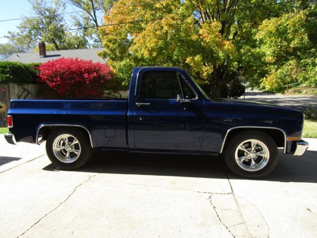 1985 gmc 1500 short box pickup- car show ready