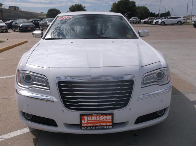 used 2011 chrysler 300 c holdrege, ne 68949 for sale in holdrege, nebraska