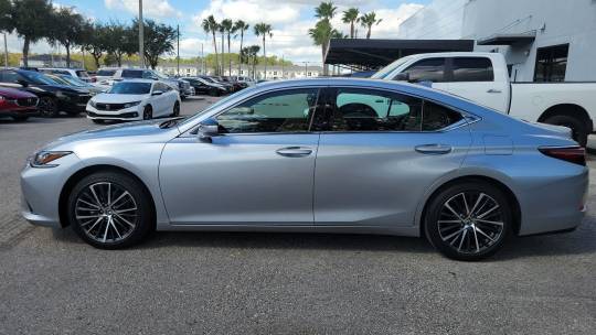 2022 Lexus ES