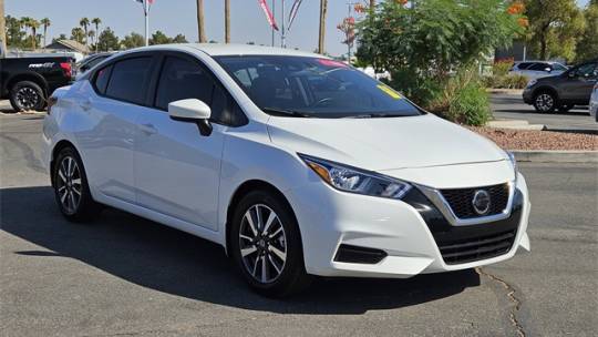 2022 nissan versa sv