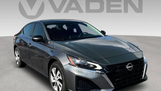 2025 Nissan Altima