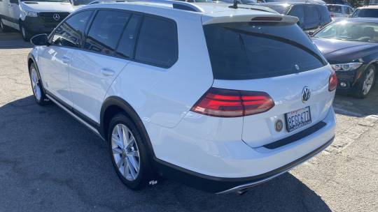 2018 Volkswagen Golf