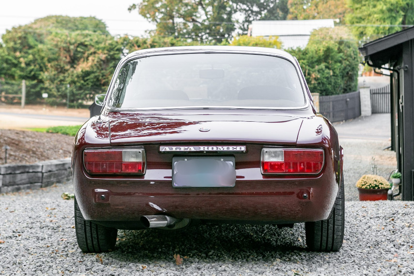 1974 alfa romeo gtv 2000