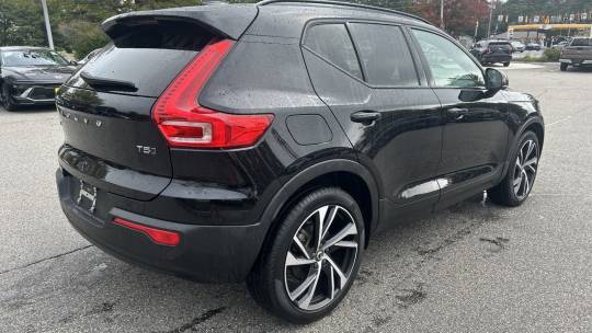 2021 Volvo XC40