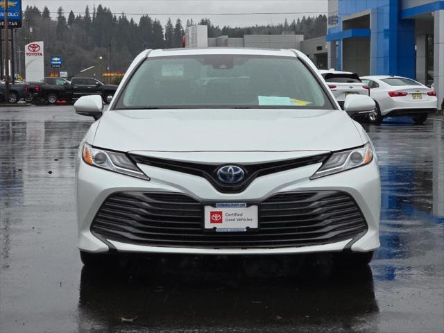 2019 toyota camry hybrid xle