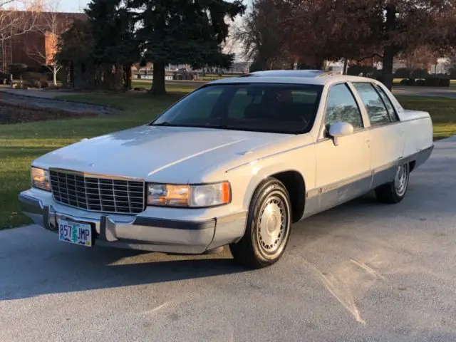 cadillac brougham luxury deluxe 5.7 sunroof all options the best !!!