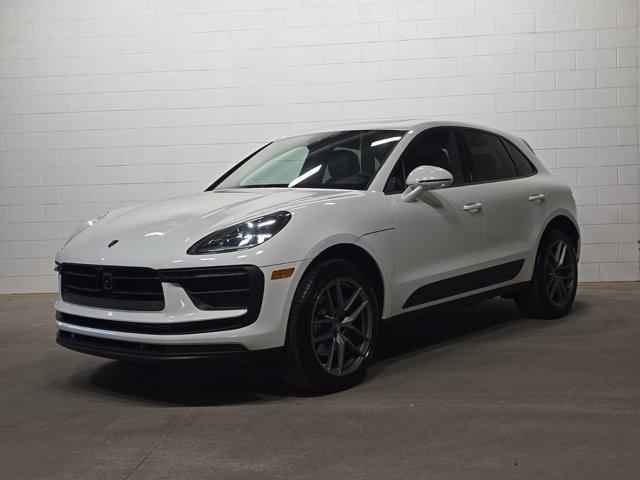 2024 porsche macan base