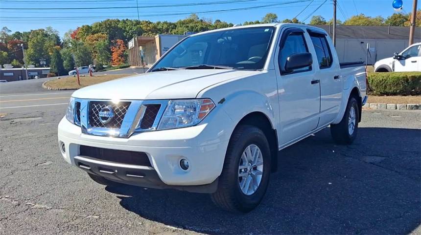 2017 nissan frontier sv