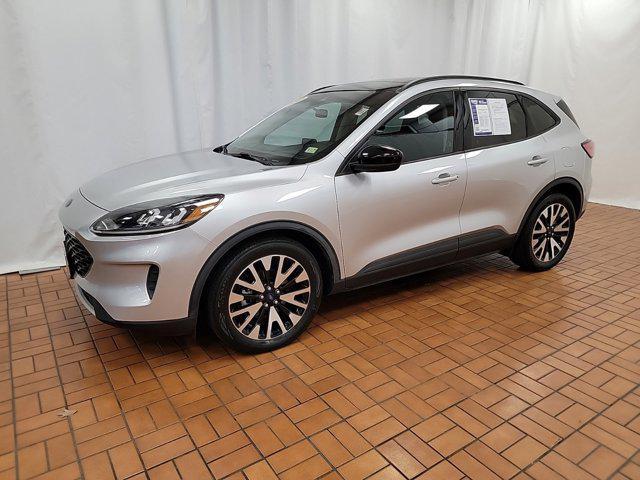 2020 ford escape se