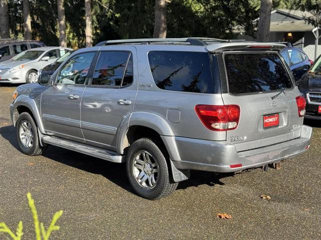 2005 toyota sequoia limited