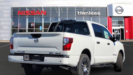 2024 Nissan Titan