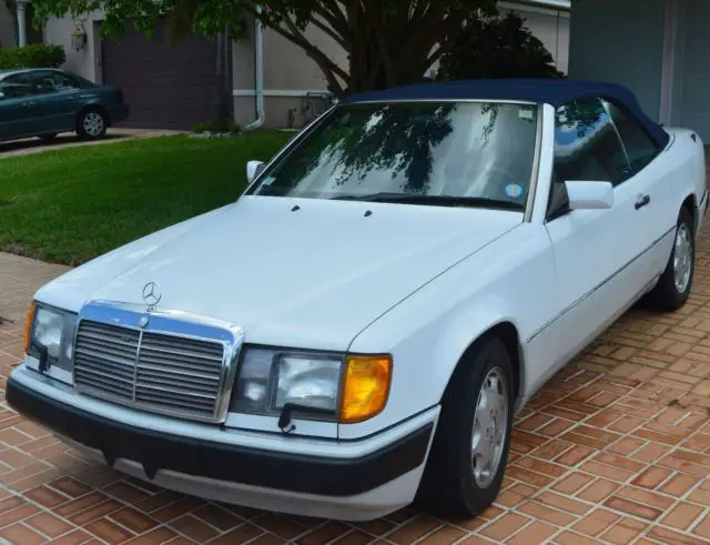 classic 1993 mercedes-benz 300ce convertible 2-door low miles! excellent shape!