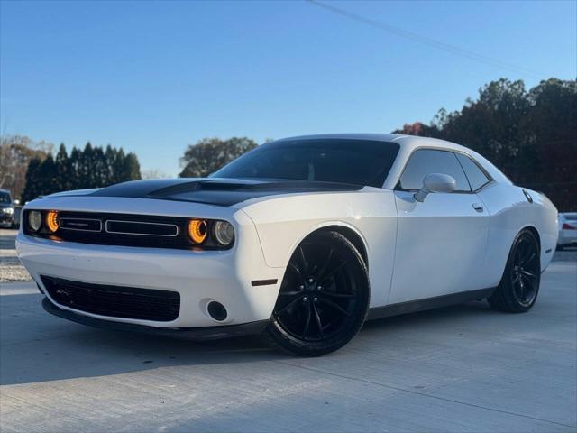 2015 dodge challenger sxt