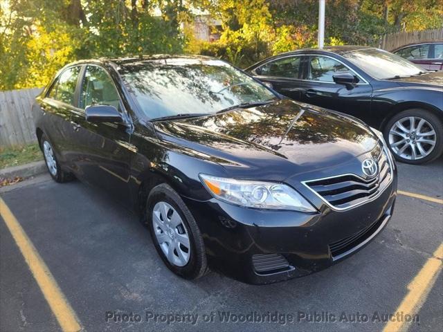 2011 toyota camry le