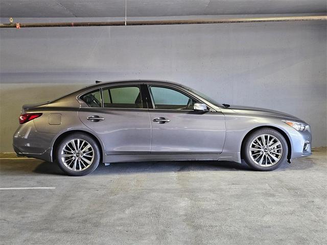 2022 infiniti q50 luxe
