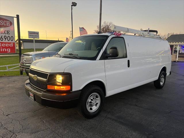 2016 chevrolet express 3500 v8 s