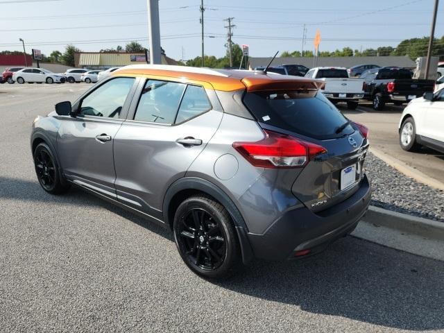 2020 nissan kicks sr