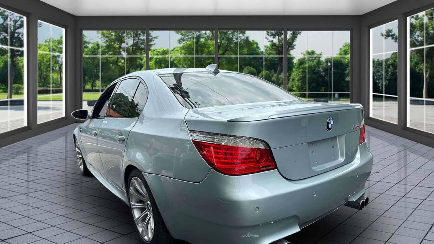 2008 bmw m5 base