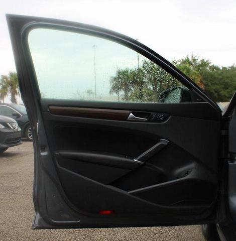 2022 volkswagen passat 2.0t limited edition