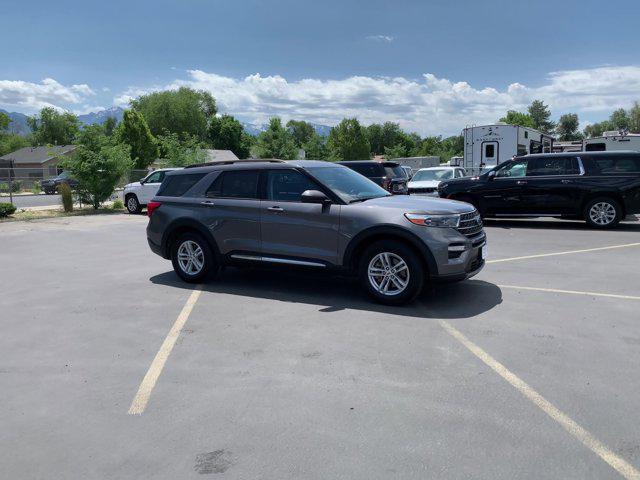 2022 ford explorer xlt