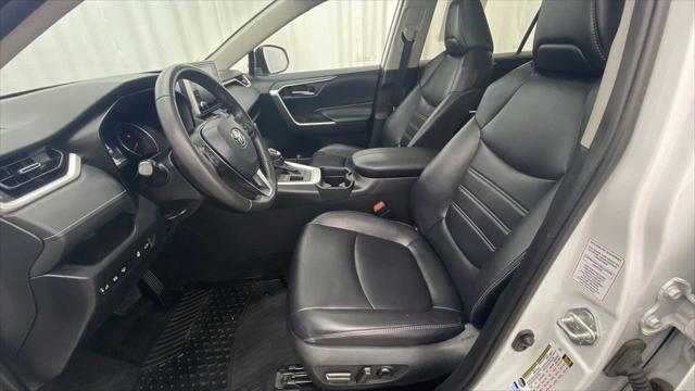 2019 toyota rav4 xle