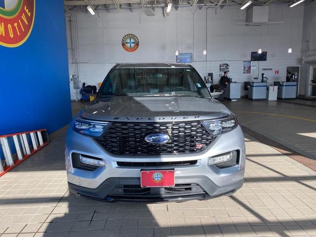 2022 ford explorer st