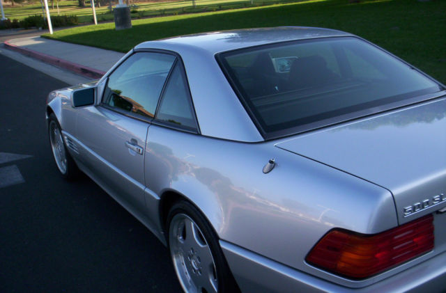 beautiful 1992 mercedes 500sl convertible w/both hard top and soft top