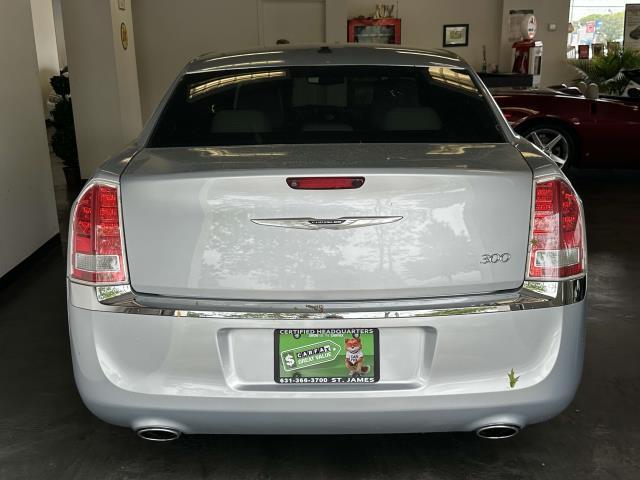 2013 chrysler 300 s