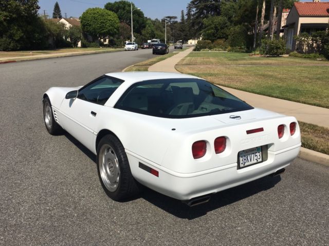 1992 chevrolet corvette c4 5.7l lt1 only 89k miles!!