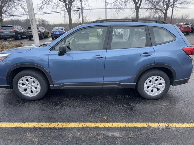 2022 subaru forester base