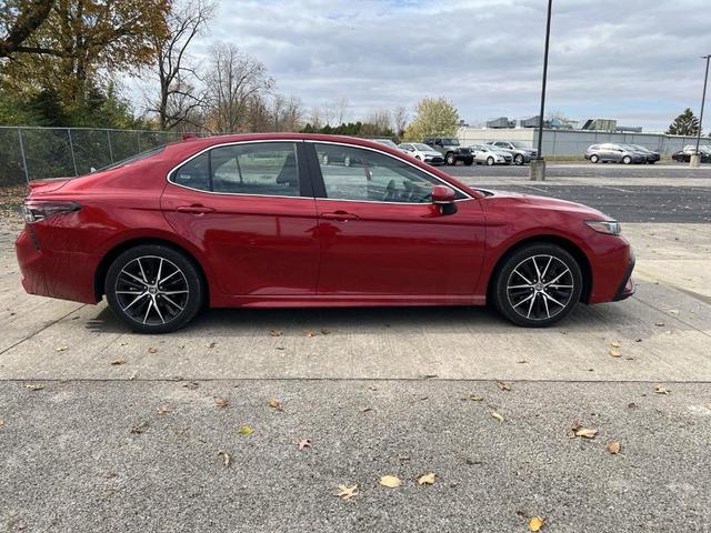 2024 toyota camry se