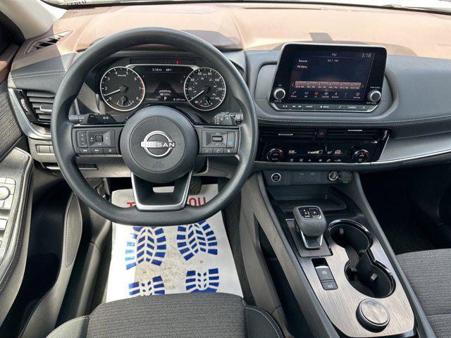 2022 nissan rogue sv