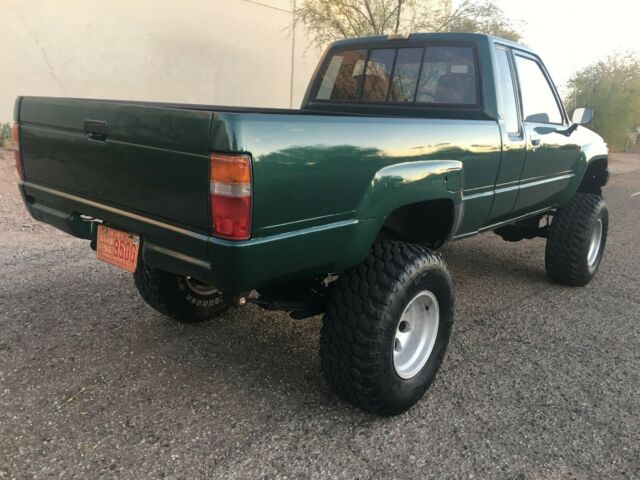 rebuilt 22r & 5 speed w/ new clutch 33" tires - 5" lift (58 score experian)