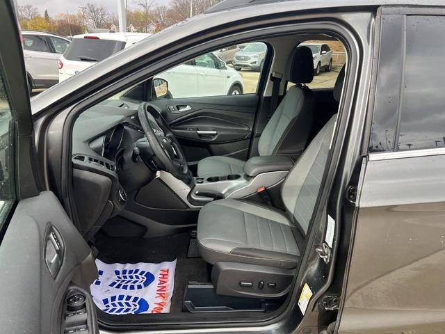 2016 ford escape se