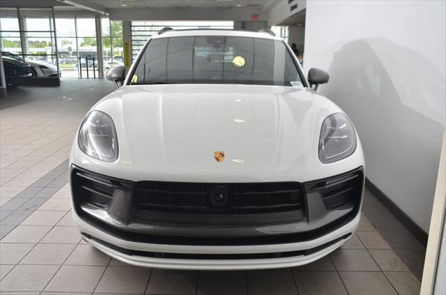 2024 porsche macan base