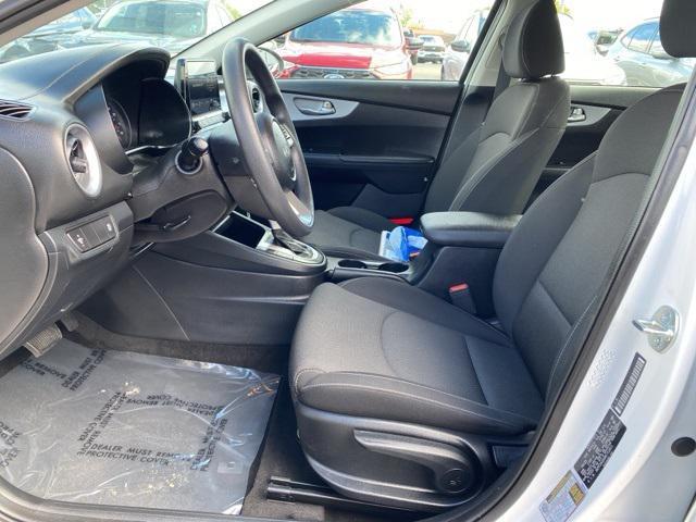2024 kia forte lxs
