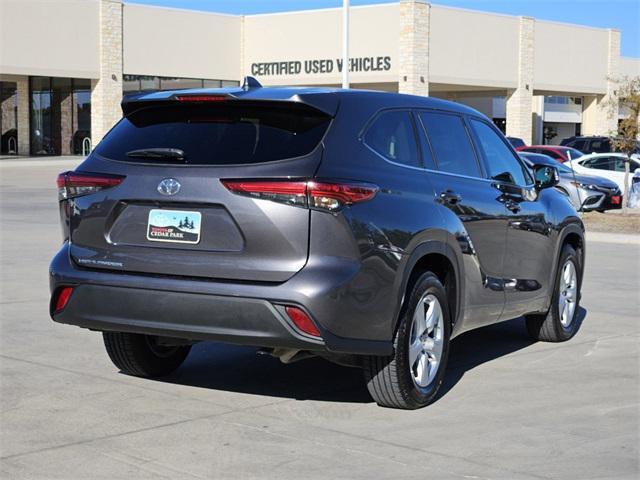 2021 toyota highlander l