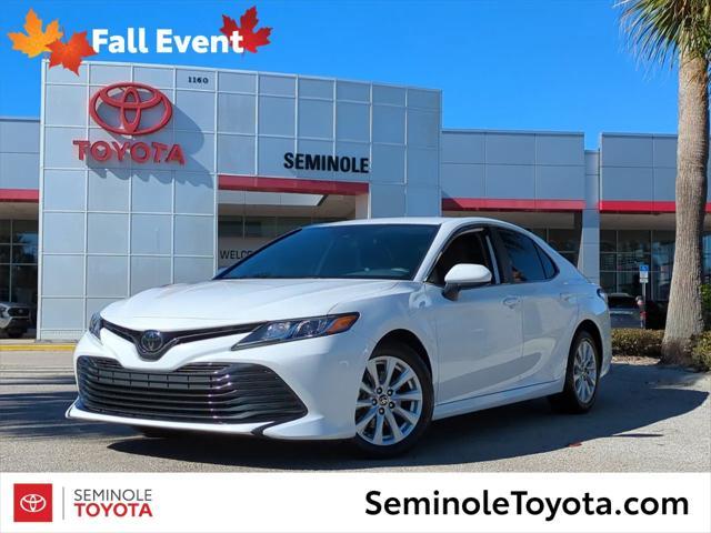 2020 toyota camry le