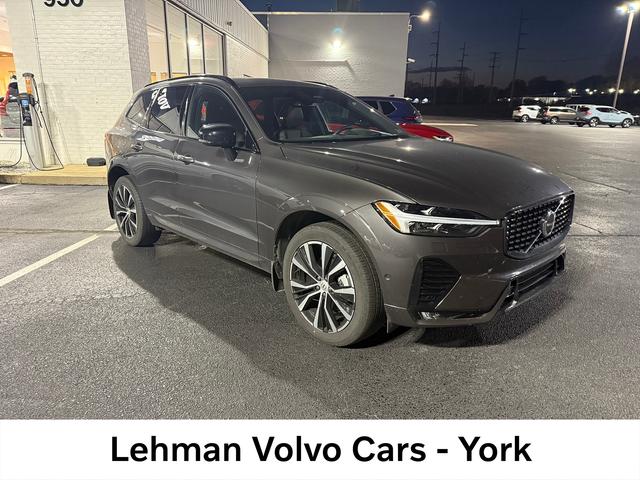 2023 volvo xc60 ultimate dark theme