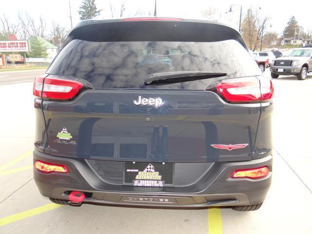 2016 jeep cherokee trailhawk